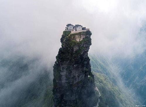 风雨梵净山 在线观看,探寻神秘山川的壮丽画卷  第1张