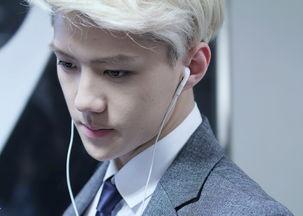 吴世勋爆料女友视频播放,甜蜜瞬间曝光，甜蜜互动引网友热议  第2张