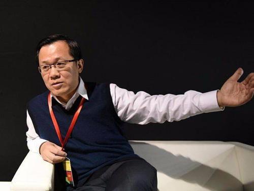 狗仔队卓伟最新爆料,娱乐圈惊天大瓜，明星隐私再遭曝光！